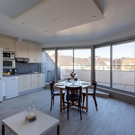Le Mancini - Parking Et Terrasse Apartment Mayenne Exterior foto